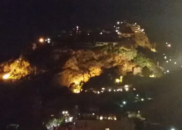 Sciala' Feriehus Taormina