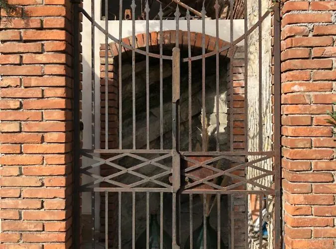 Sciala' Nyaraló *